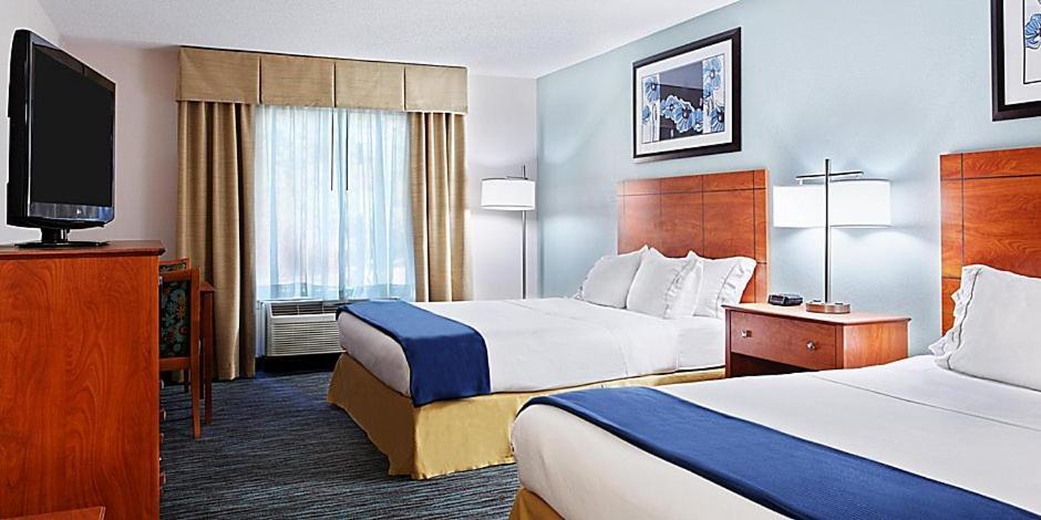Holiday Inn Express Richmond-Brandermill-Hull Street By Ihg Exterior photo